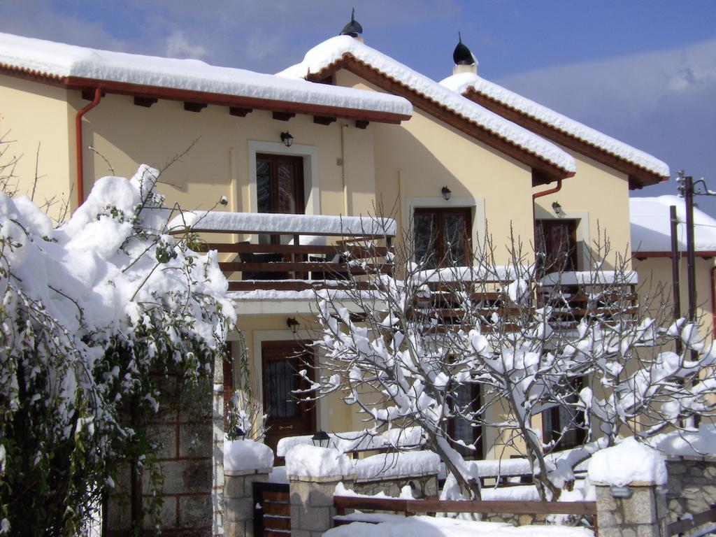 Dryas Guesthouse Polydrossos Buitenkant foto