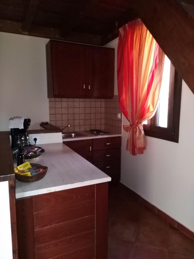 Dryas Guesthouse Polydrossos Buitenkant foto