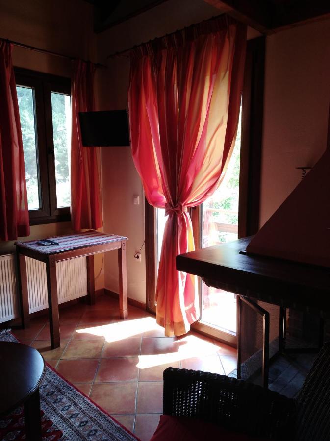 Dryas Guesthouse Polydrossos Buitenkant foto